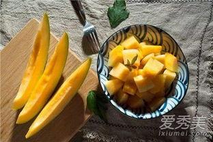 哈密瓜太冷怎么吃,哈密瓜的多样美味食用攻略