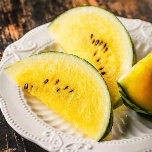 吃瓜嘴边红,揭秘娱乐圈的甜蜜与苦涩